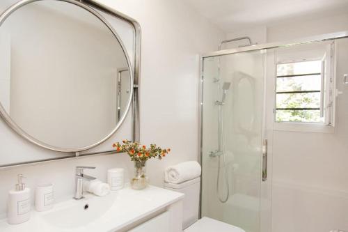 Modern & Nice Apartment. Old town. Private parking