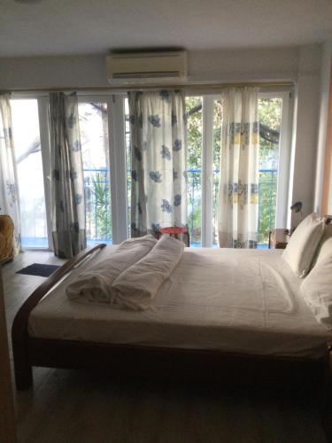 Kép Marias apartment flat to let seaside heart city Chantzara Spyropoulos apart 41sq m garden view szállásáról Igumenícában a galériában