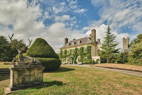 Queen Anne Estate