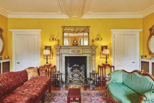 Queen Anne Manor – Photos 2