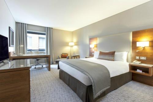 Cama o camas de una habitación en Crowne Plaza London - Docklands by IHG