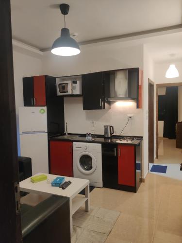 apartment 60m for rent abdullah ghosheh-st jordanにあるキッチンまたは簡易キッチン