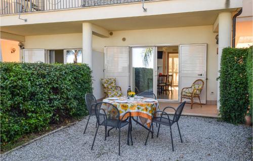 Nice apartment in Pizzo with Outdoor swimming pool and 1 Bedrooms