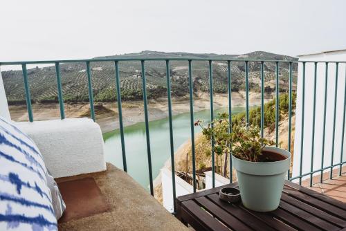 Gallery image of Lake room Iznajar in Iznájar
