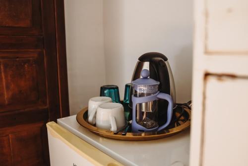Príslušenstvo na prípravu kávy alebo čaju v ubytovaní Lake room Iznajar