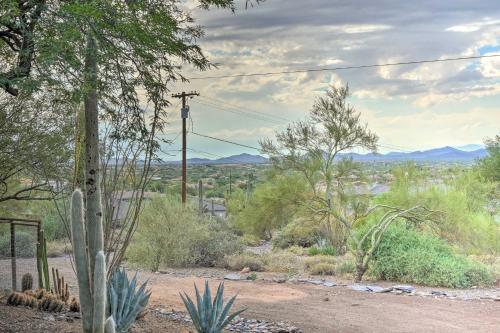 Intimate Cave Creek Studio with Mountain Views! – Photos 3