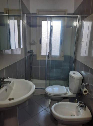 Vlore Lungomare apartament Albania - Imazhi 3