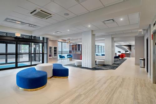 Гостиная зона в Holiday Inn Hotel & Suites Chicago - Downtown by IHG
