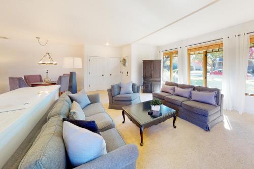 Pine Meadow Retreat – Photos 3