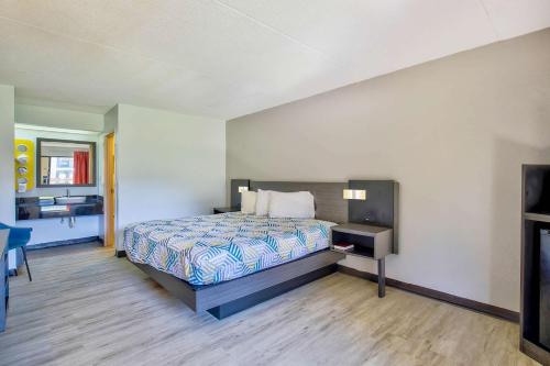 Postel nebo postele na pokoji v ubytování Motel 6-Ashland, VA