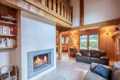 Posedenie v ubytovaní Family chalet with terrace and garden in Chamonix
