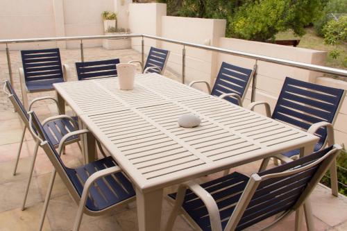 Φωτογραφία από το άλμπουμ του Whale Waters Self Catering Gansbaai σε De Kelders