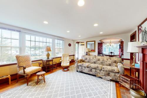 Coastal Hideaway – Photos 2