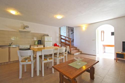 House 917 – Photos 5