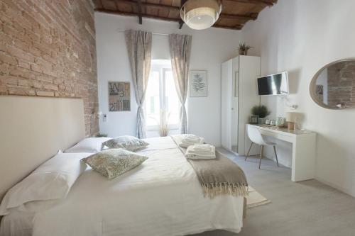 White Ostilia Guesthouse