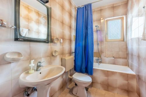 Koupelna v ubytování Apartments Alenka