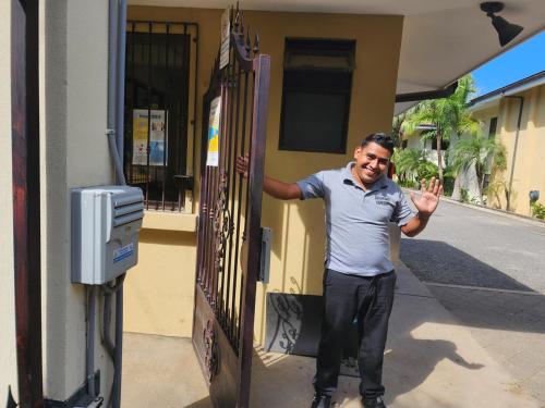 BEACH CONDO (2 king bed - 2 bath) – Photos 2