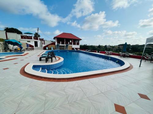 Gallery image of Royal Elmount Hotel in Elmina
