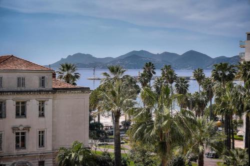 REF 1757 - Cannes Back Croisette - Sea view apartment for rent