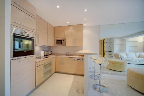 REF 1389 - Cannes Center - Apartment for rent
