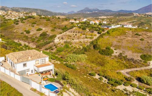 Amazing Apartment In Manilva