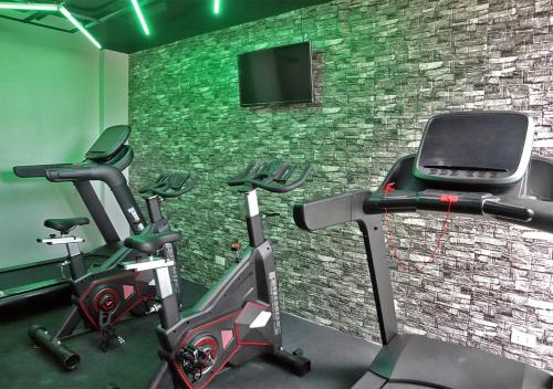 Palestra o centro fitness di mySTAY Hotel BGC East