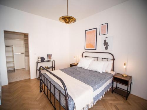 Postel nebo postele na pokoji v ubytování Luxury Stylish 2-Bedroom Apartment in Prague 6