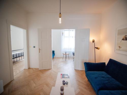 Posezení v ubytování Luxury Stylish 2-Bedroom Apartment in Prague 6