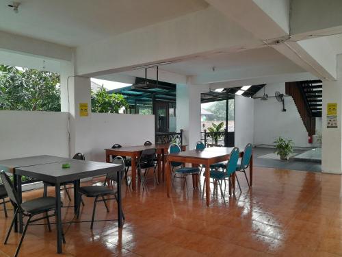 Gallery image of The Green Winotosastro Hotel Yogyakarta in Yogyakarta