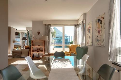 Terrazza Paradiso by Quokka 360 - spacious design flat with terraceにあるシーティングエリア