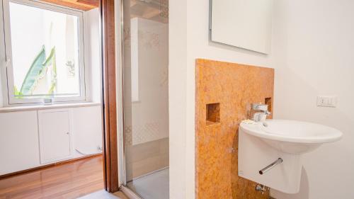Kúpeľňa v ubytovaní Residenza Corte Carnesali - Italian Homing