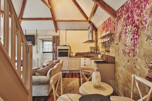 Dahlia Cottage – Photos 2