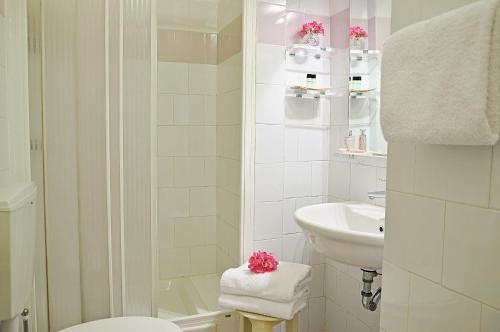 Koupelna v ubytování Hotel Vasari