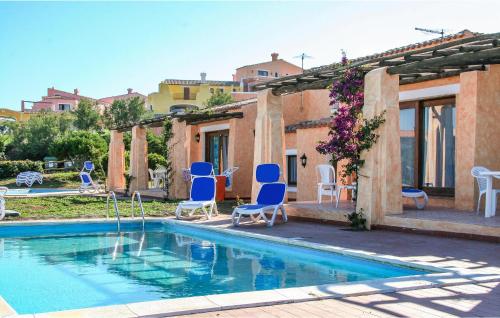 Amazing apartment in Punta Su Turrione with Jacuzzi, 1 Bedrooms and Outdoor swimming pool