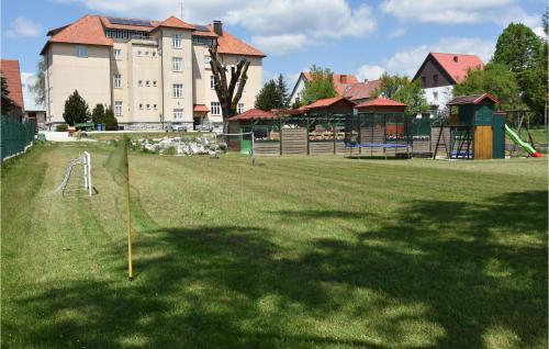 Stunning Apartment In Ravna Gora With 2 Bedrooms, Jacuzzi And Sauna