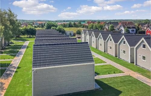 Lovely Home In Sianozety With Wifi