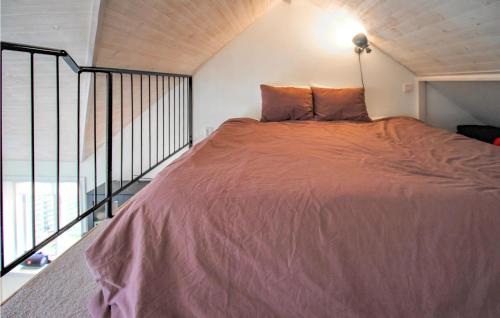 Postel nebo postele na pokoji v ubytování Awesome Home In Hyltebruk With Kitchen