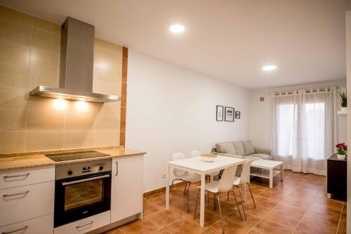 Η κουζίνα ή μικρή κουζίνα στο Apartamentos AL PASO DE TOLEDO, Puy du Fou a 10km