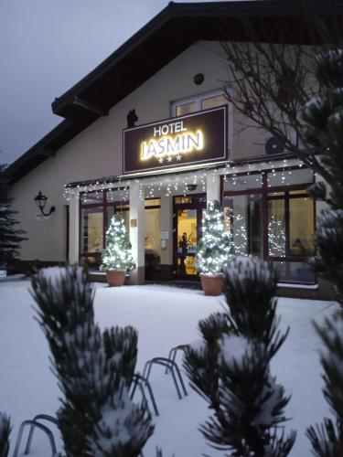 Hotel Jaśmin v zimě