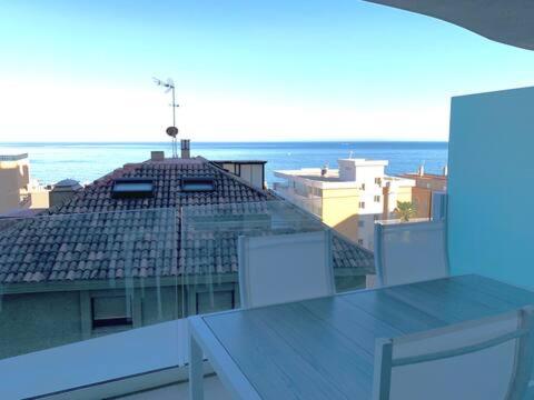 Apartamento con preciosas vistas - Playa de Carvajal