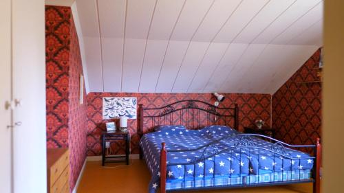 En eller flere senge i et værelse på Farm house River&Horse view "Our Little Farm"