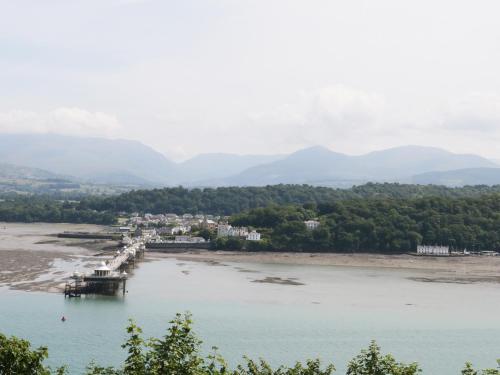 Φυσικό τοπίο κοντά σε αυτή η παραθεριστική κατοικία