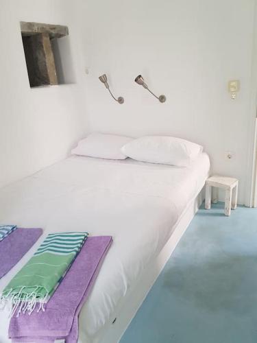 Gallery image of Octopus House in Kampos Paros