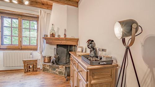  La Pleta Del Tarter Apartments -  Room  picture :   Tea/Coffee maker    Bath    TV                           