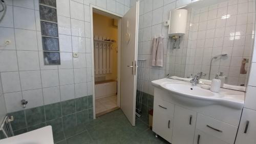 Koupelna v ubytování Chill Apartman Hévíz