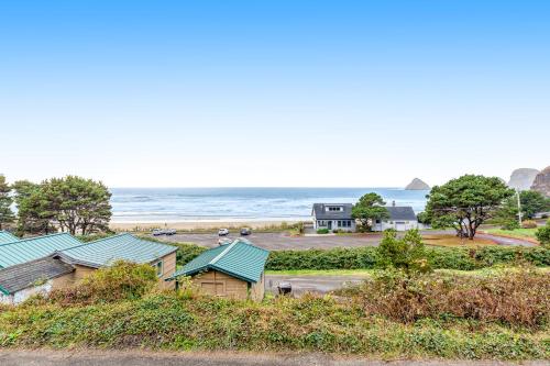 an aerial view of a house and the ocean at Wave Watch `N in Oceanside