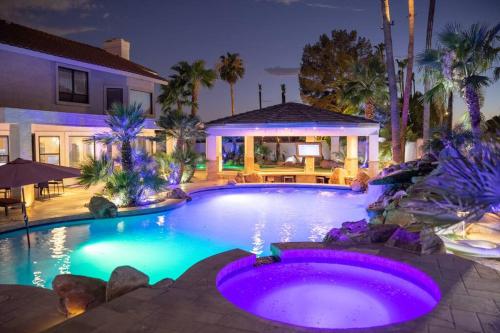 Epic Dream Resort Home with 2 POOLS
