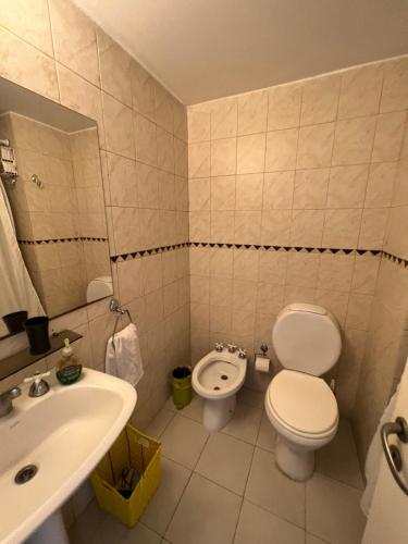 Bilik mandi di APART BALCARCE