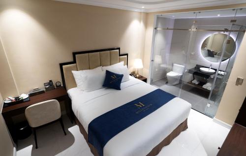 Millennium Hue Hotelにあるベッド