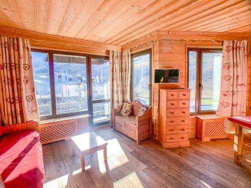 Studio lumineux rénové - Pieds des pistes - Balcon Sud - FR-1-502-383